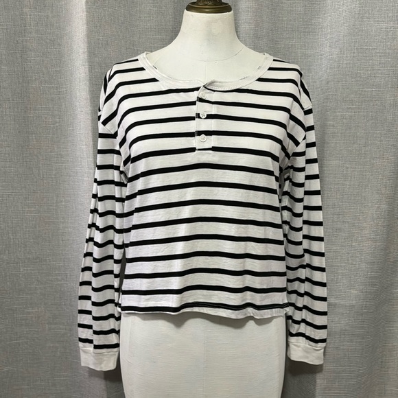 Love Peace & Lazy Days Striped Long Sleeve Tee-M-Semi Cropped-Cotton-White/Black - Picture 2 of 13
